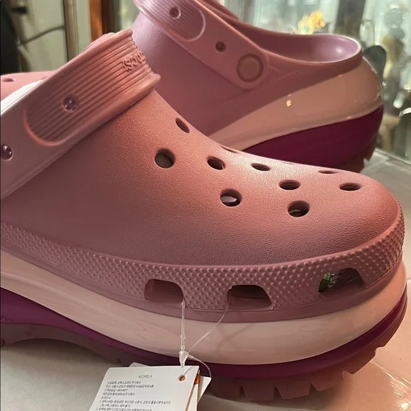 CROCS Mega Crush Women's Pink to Lavender Ombre Clog Mules size 8 NWT - Picture 3 of 14